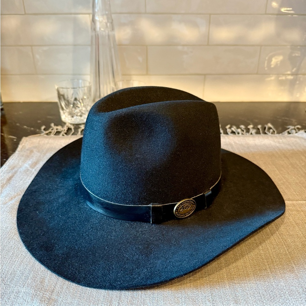 Quality Black Felt Stetson-style Hat